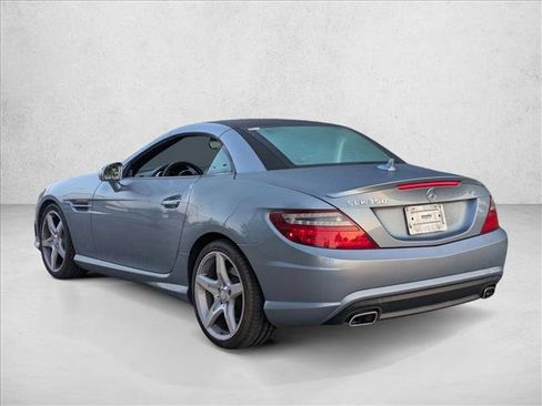 Used 2012 Mercedes-Benz SLK 350 image 7