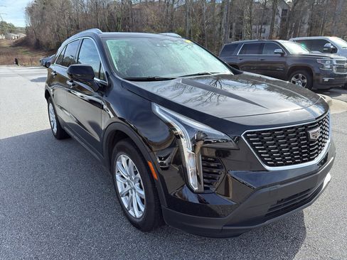 Certified 2023 Cadillac XT4 Luxury image 3