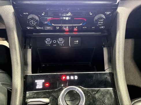 Used 2024 Jeep Grand Cherokee Limited w/ Trailer Tow Package image 16