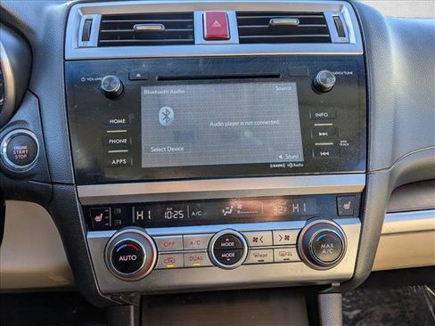 Used 2017 Subaru Outback 2.5i Limited image 13