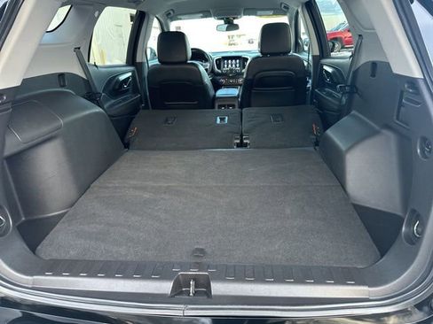 Used 2024 GMC Terrain SLT image 52