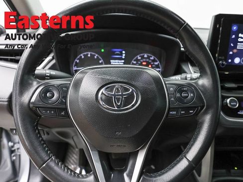 Used 2025 Toyota Corolla Cross LE FWD image 10
