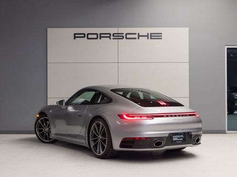 Certified 2020 Porsche 911 Carrera image 3