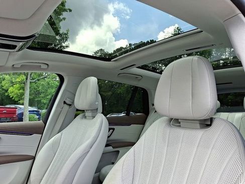 Used 2023 Mercedes-Benz EQS 580 4MATIC SUV image 18