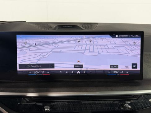 Used 2024 BMW X7 xDrive40i w/ Executive Package AWD/4WD image 17