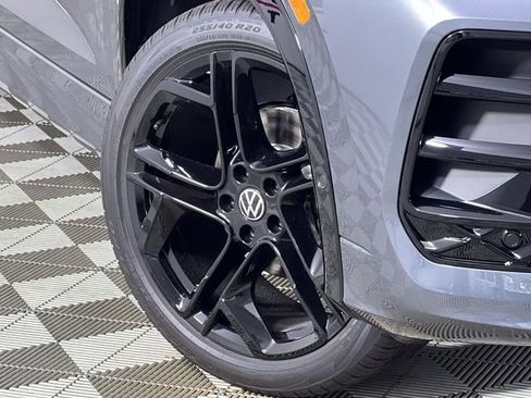 New 2026 Volkswagen Tiguan SE R-Line image 10