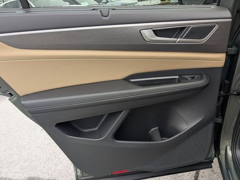 New 2026 Volkswagen Atlas Cross Sport SE image 25