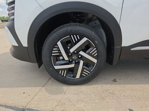 New 2026 Nissan Kicks SV w/ Cold Weather Package FWD image 28