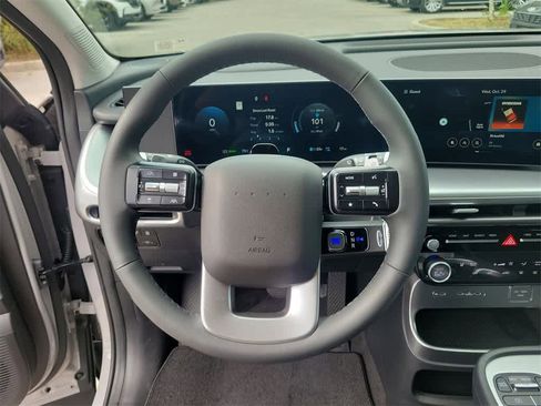 New 2026 Hyundai Ioniq 9 SE image 15