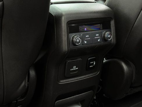 Used 2017 GMC Acadia Denali w/ Technology Package AWD/4WD image 27