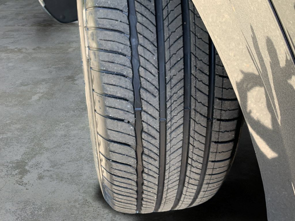 Certified 2026 Genesis GV70 2.5T AWD/4WD image 44