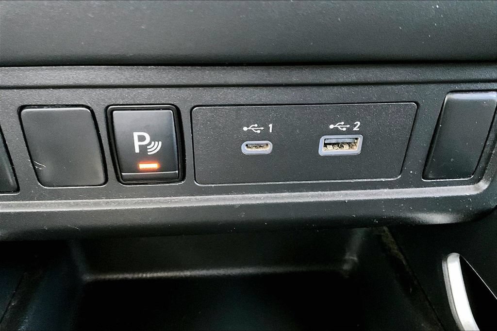 Used 2024 Nissan Frontier SV w/ Technology Package AWD/4WD image 17