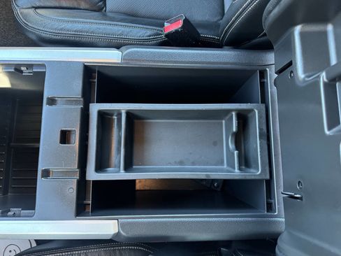 Used 2017 Nissan Titan SL image 27