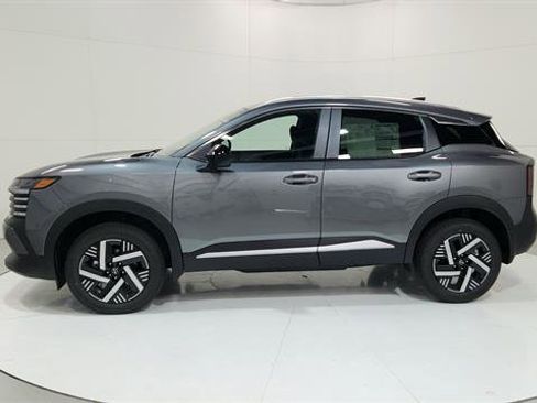 Certified 2026 Nissan Kicks SV FWD image 5