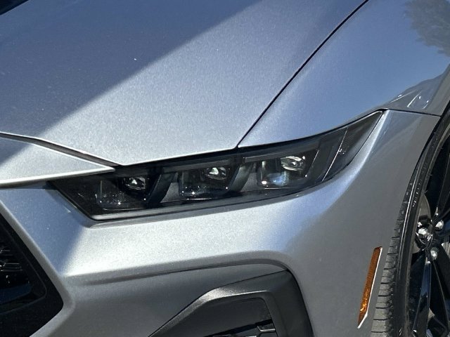 Certified 2025 Ford Mustang GT RWD image 9