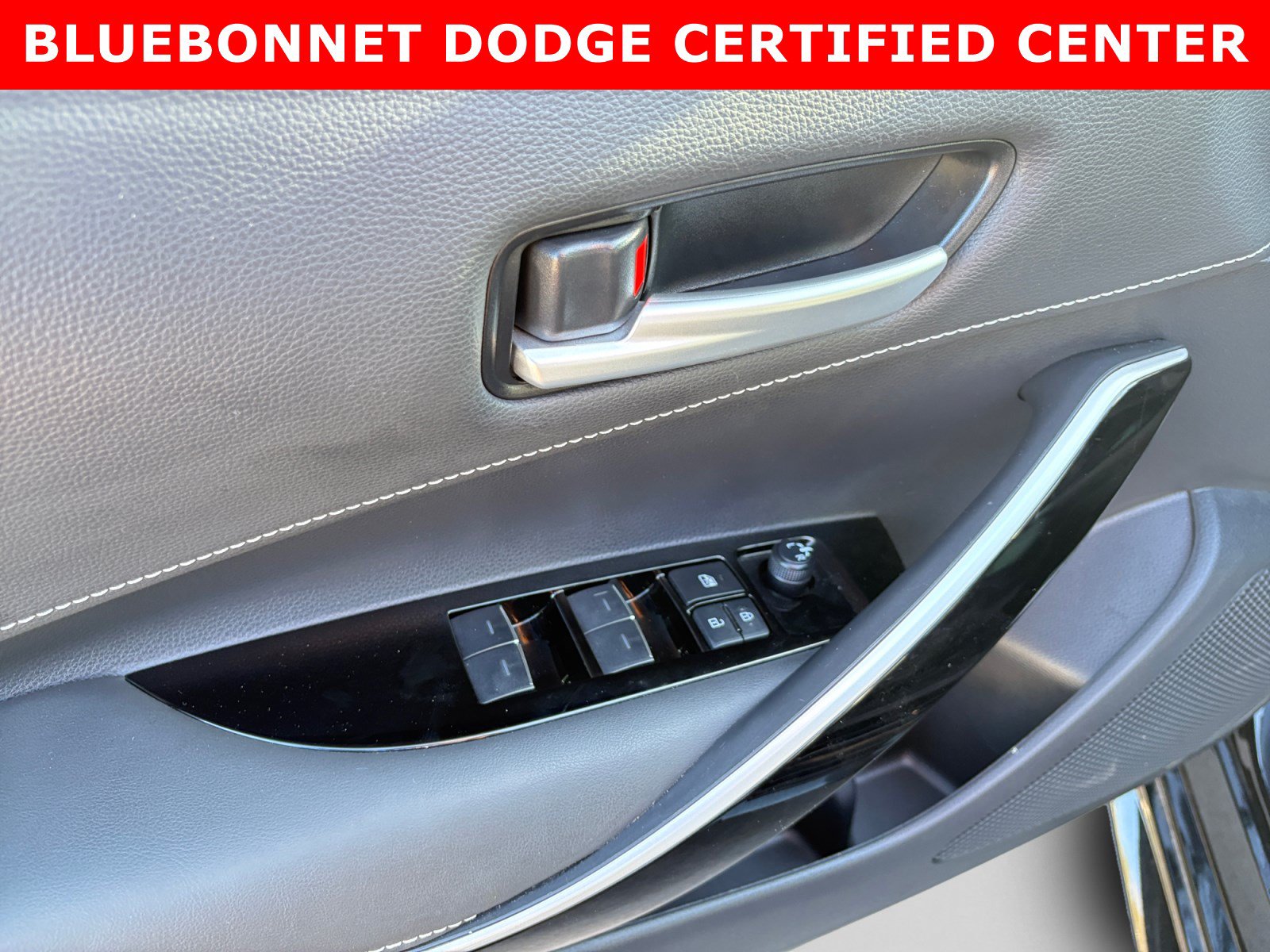 Used 2024 Toyota Corolla XSE FWD image 10
