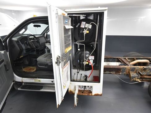 Used 2015 Ford F350 XL image 27