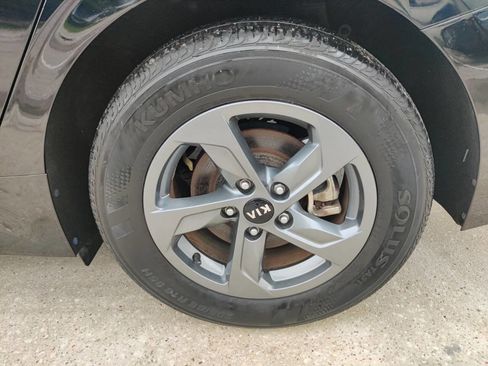 Used 2021 Kia K5 LX FWD image 26