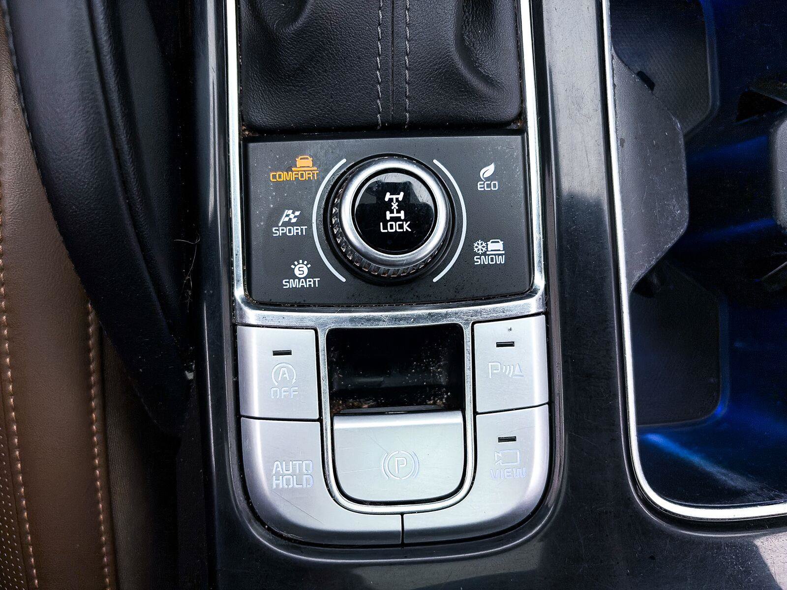 Used 2022 Kia Telluride SX w/ SX Prestige Package AWD/4WD image 30