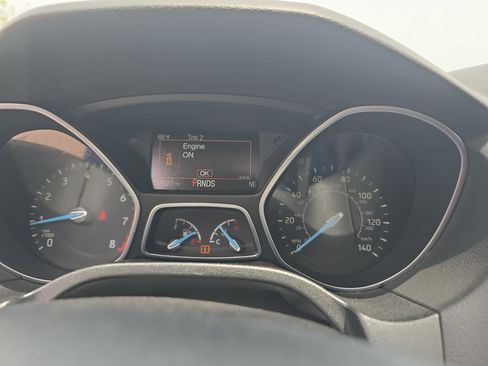 Used 2015 Ford Focus SE w/ Equipment Group 201A FWD image 17