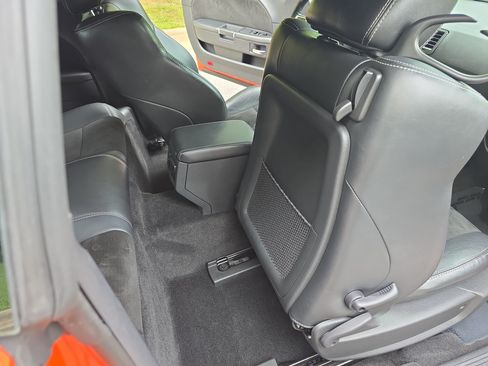 Used 2009 Dodge Challenger SRT8 w/ SRT Option Group II RWD image 11