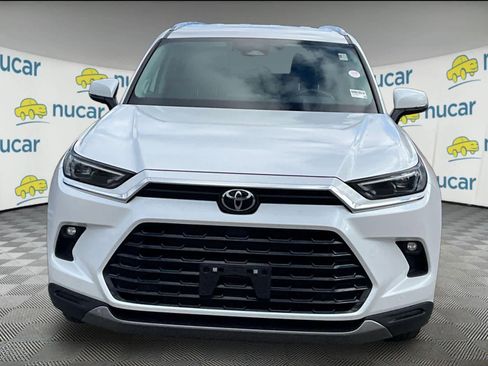 Used 2024 Toyota Grand Highlander Limited image 2
