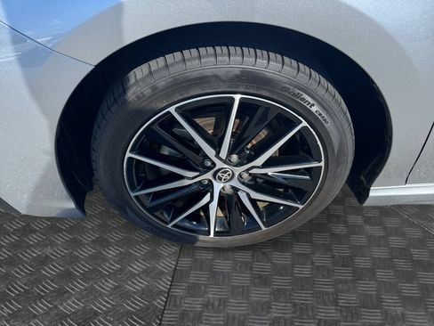 Used 2024 Toyota Camry SE FWD image 14