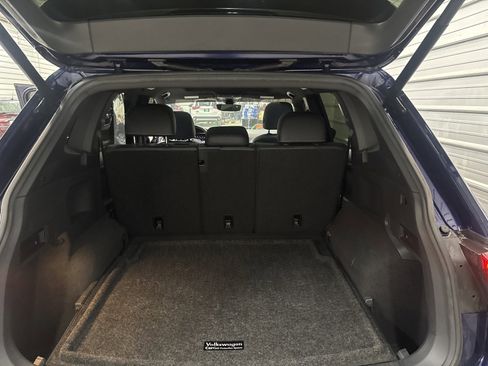 Used 2021 Volkswagen Tiguan SEL Premium R-Line image 34