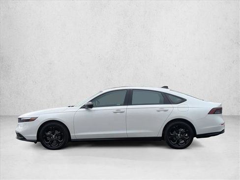 Used 2025 Honda Accord SE image 9