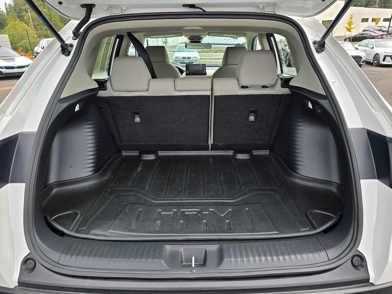 Used 2024 Honda HR-V LX image 14