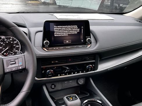 New 2026 Nissan Rogue SV image 6