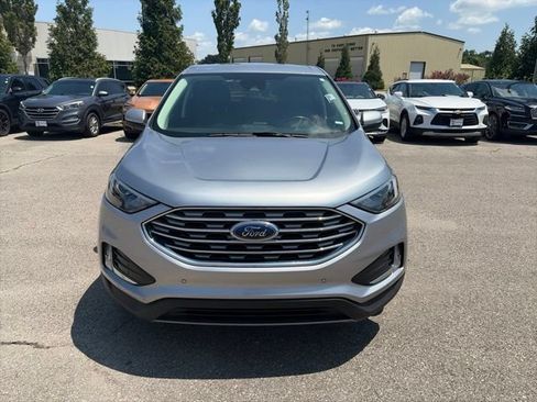 Used 2024 Ford Edge Titanium AWD/4WD image 9