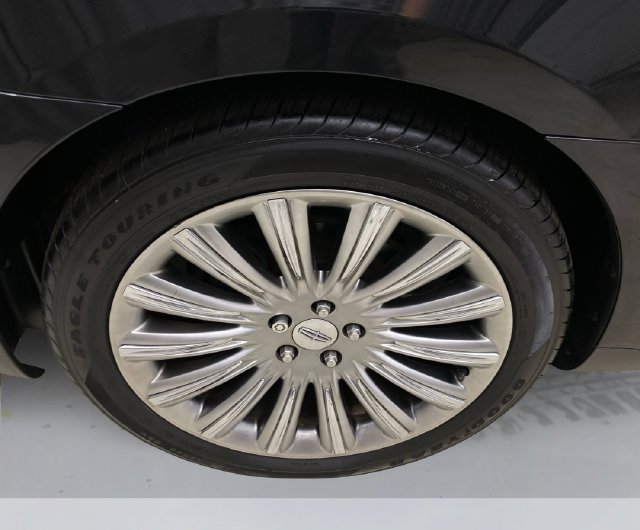 Used 2015 Lincoln MKS AWD w/ Equipment Group 101A image 18