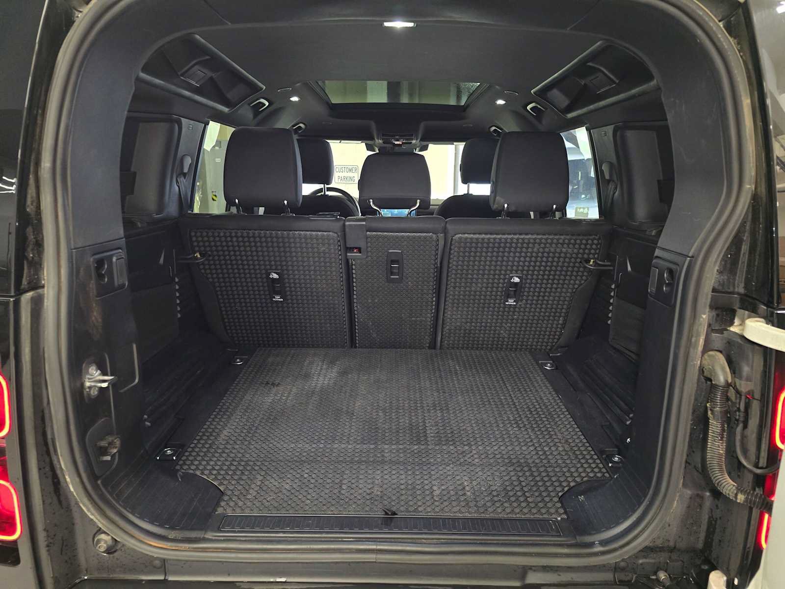 Used 2025 Land Rover Defender 110 S AWD/4WD image 13