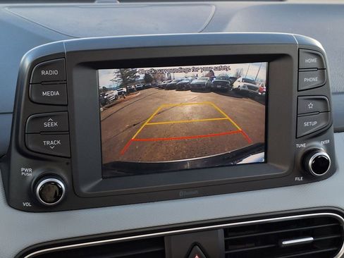 Used 2018 Hyundai Kona SE image 21