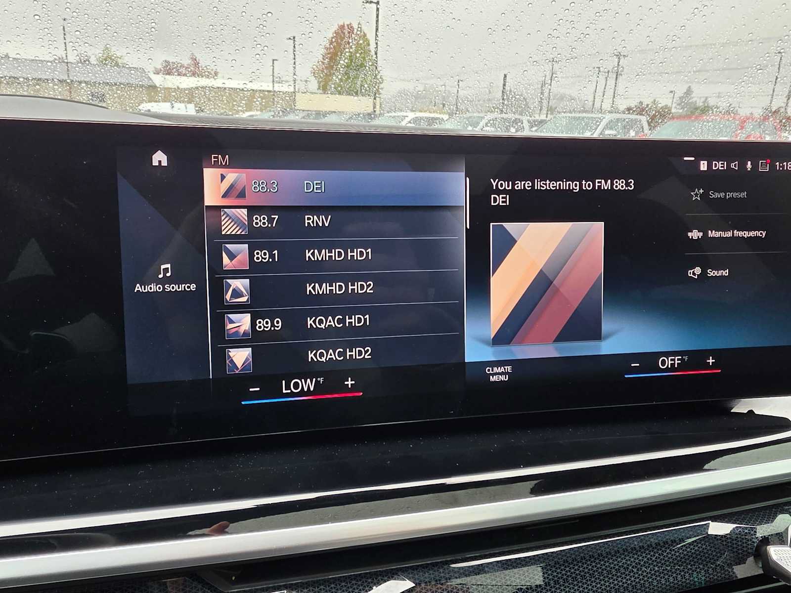 Used 2023 BMW X7 xDrive40i w/ M Sport Package AWD/4WD image 30