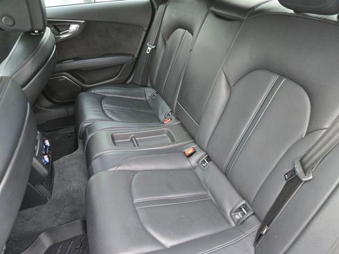 Used 2017 Audi RS 7 Prestige w/ Driver Assistance Package image 17