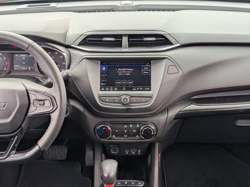 Used 2023 Chevrolet TrailBlazer RS image 17