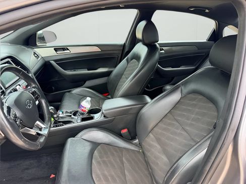 Used 2018 Hyundai Sonata Sport w/ Cargo Package FWD image 8