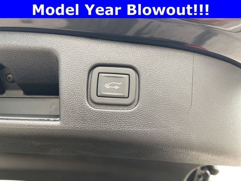 New 2024 Chevrolet Blazer EV LT image 29