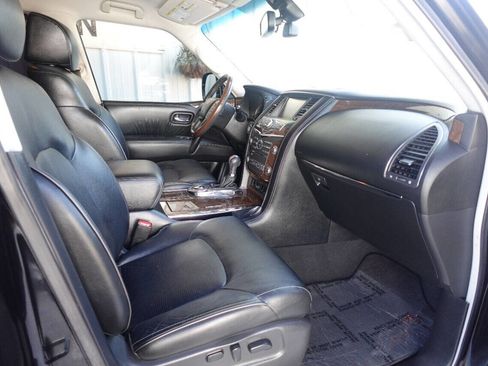 Used 2016 INFINITI QX80 Luxe w/ 22" Wheel Package image 17