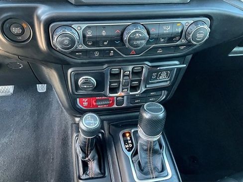Used 2022 Jeep Gladiator Mojave w/ LED Lighting Group image 23