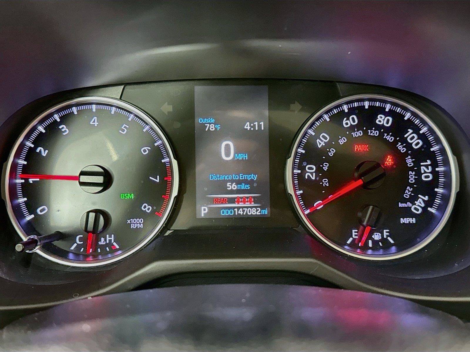 Used 2019 Toyota RAV4 XLE w/ Convenience Package FWD image 22