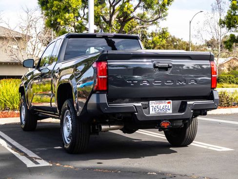 Used 2025 Toyota Tacoma SR w/ SR Upgrade Package image 7