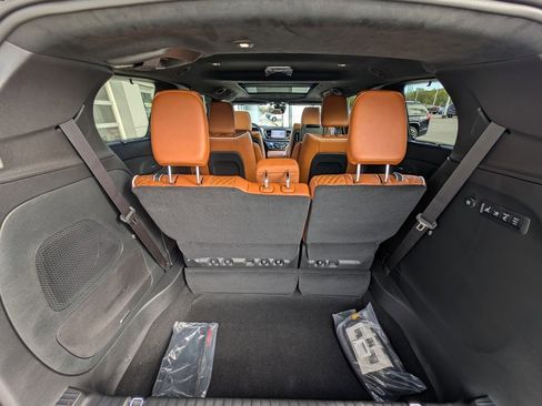 New 2026 Chrysler Pacifica Pinnacle w/ Trailer Tow Group image 11