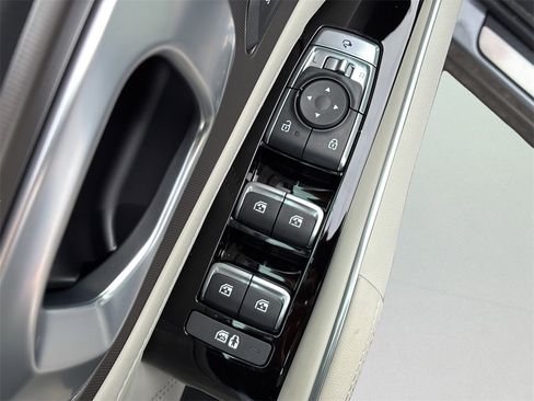 New 2026 Kia Sorento SX Prestige image 9