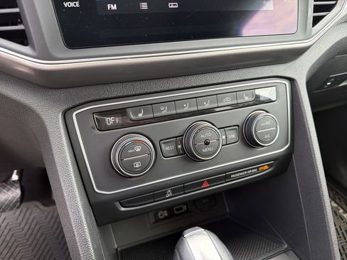 Used 2019 Volkswagen Atlas SE w/ Panoramic Sunroof Package image 21