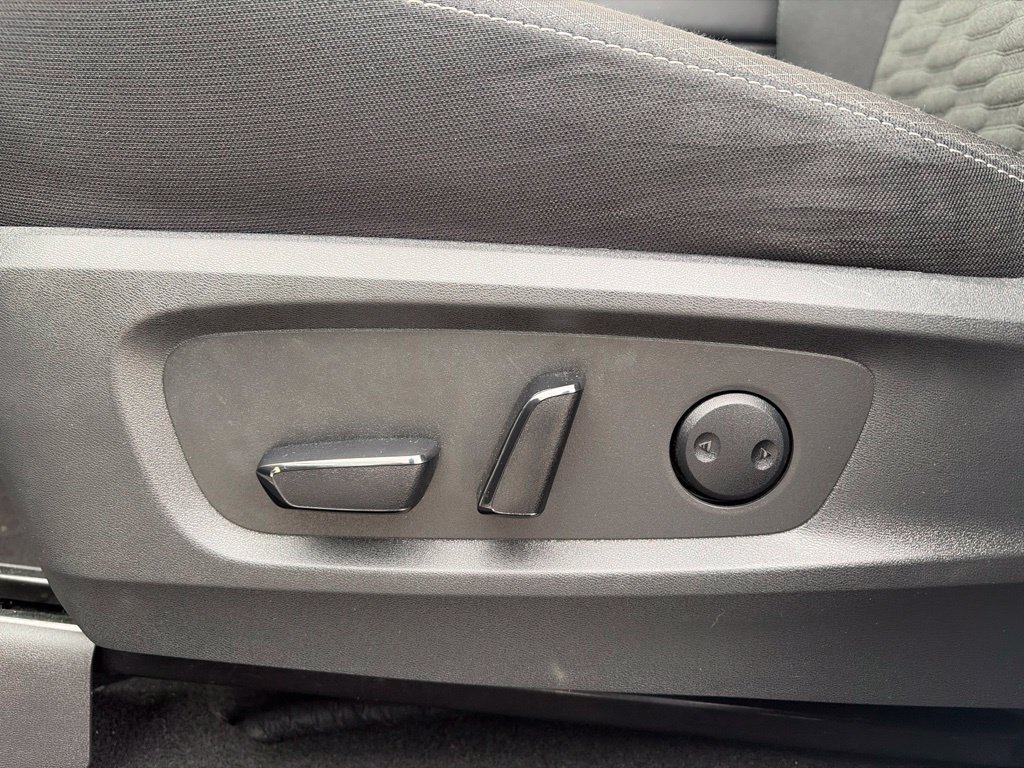 Used 2022 Nissan Pathfinder SV FWD image 22