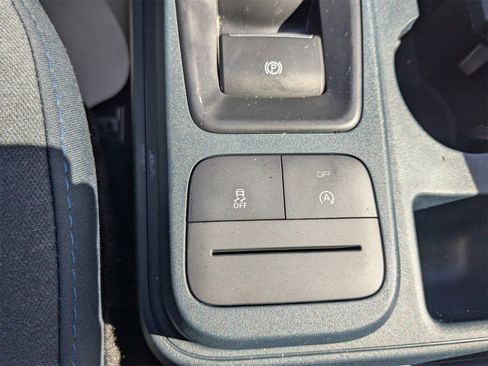 New 2025 Ford Maverick XLT w/ XLT Luxury Package image 25