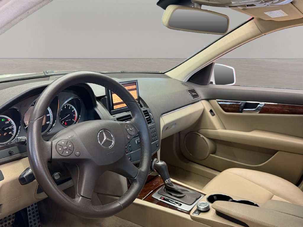 Used 2010 Mercedes-Benz C 300 Sedan w/ Multimedia Pkg image 16